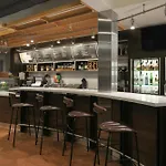 Courtyard By Marriott Louisville East