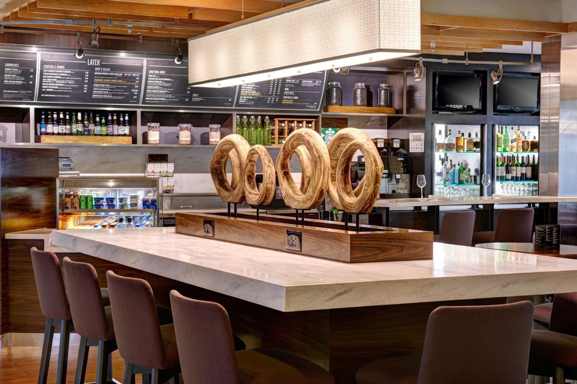 Courtyard By Marriott East 3*