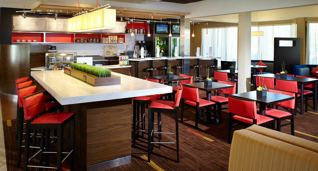 Courtyard By Marriott East
